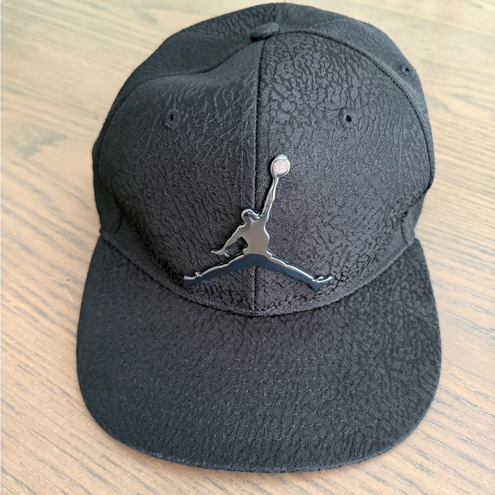 Jordan Black Textured Jumpman Snapback Hat
